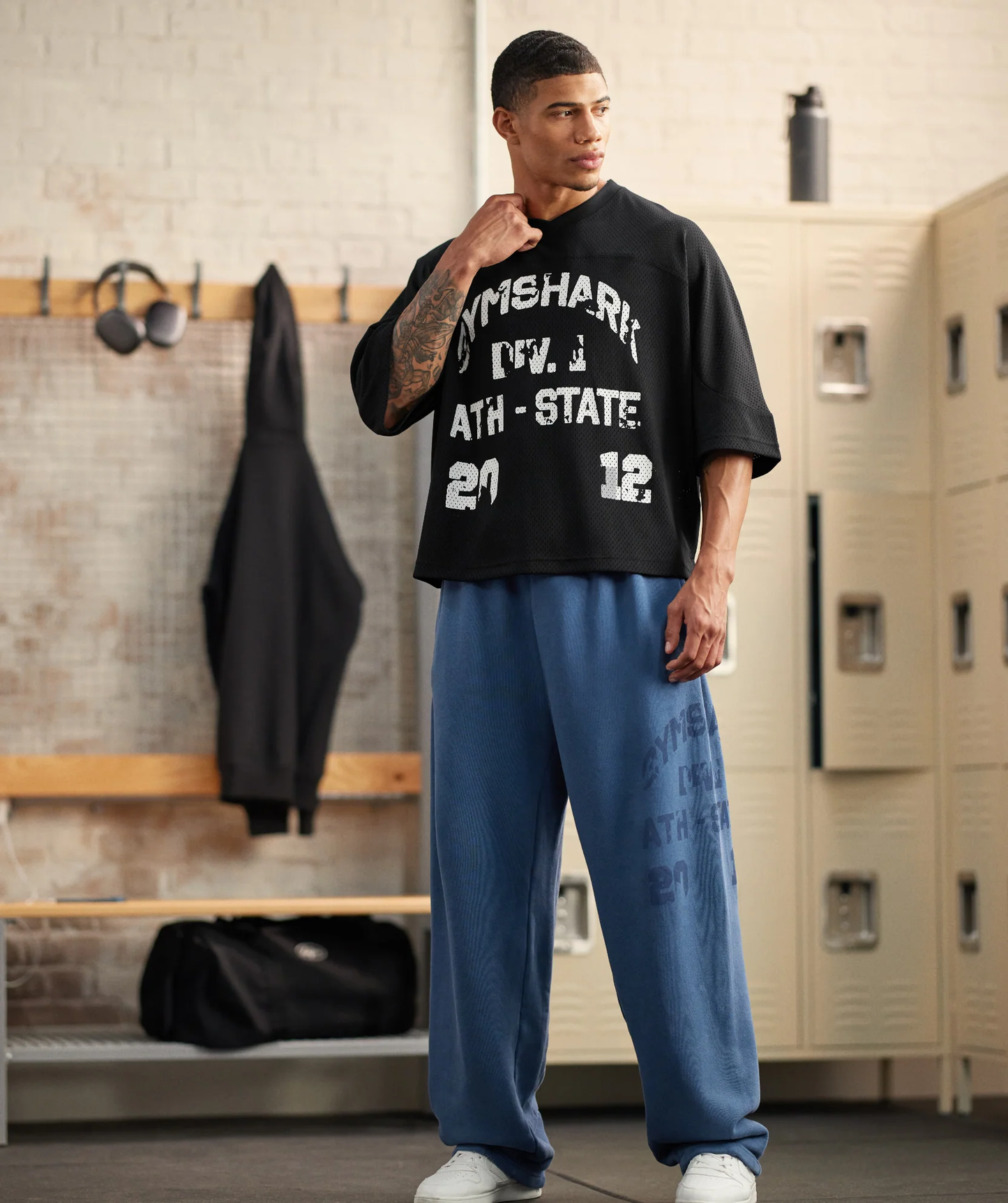 Gymshark - Graphic Mesh Oversized T-Shirt